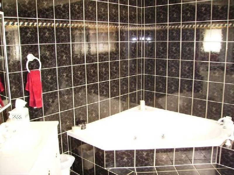 33 McCarthy Crescent, Armidale NSW 2350