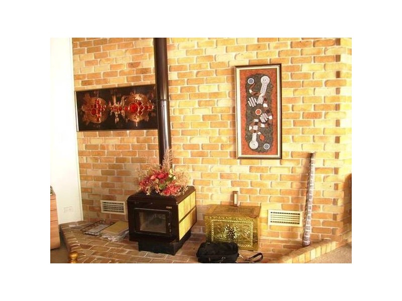 35 Bishops Crescent, Armidale NSW 2350
