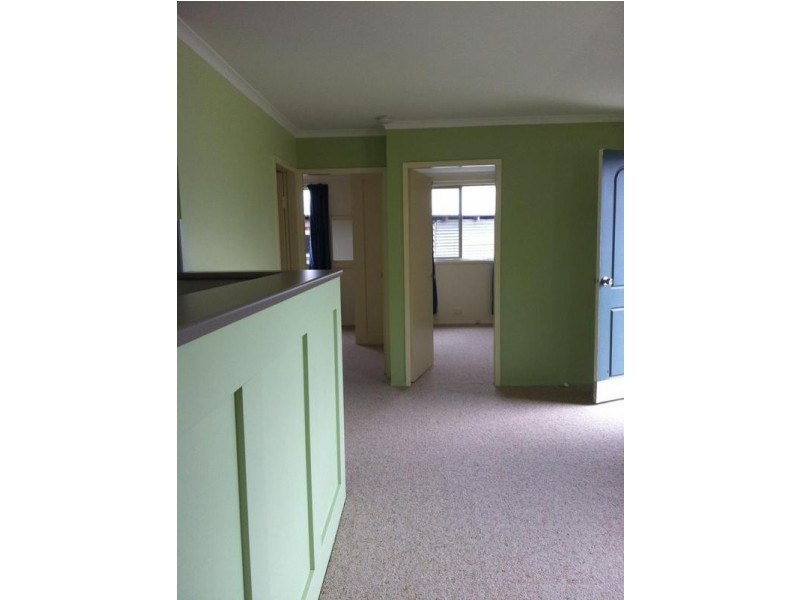 2/214 Canambe Street, Armidale NSW 2350
