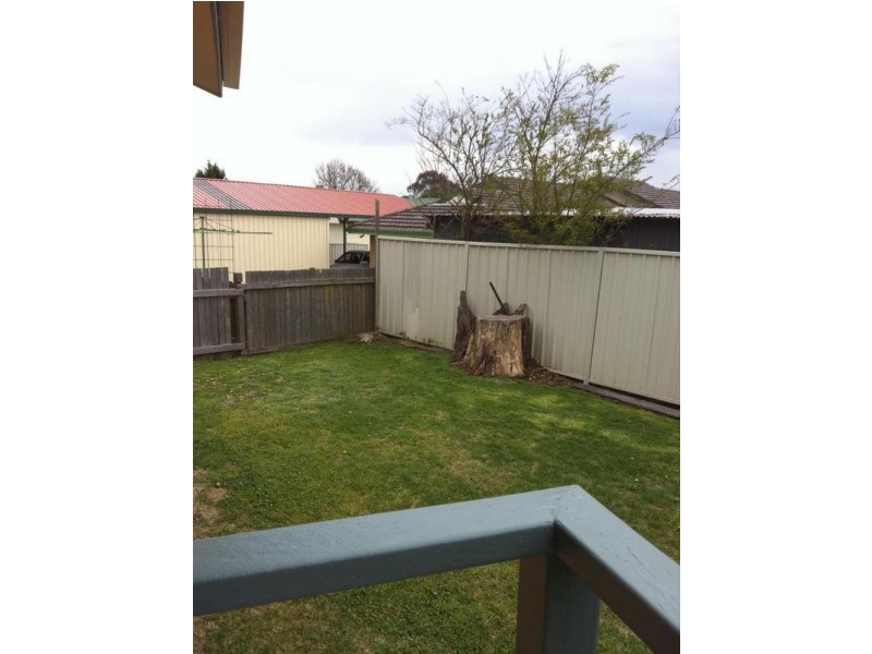 2/214 Canambe Street, Armidale NSW 2350