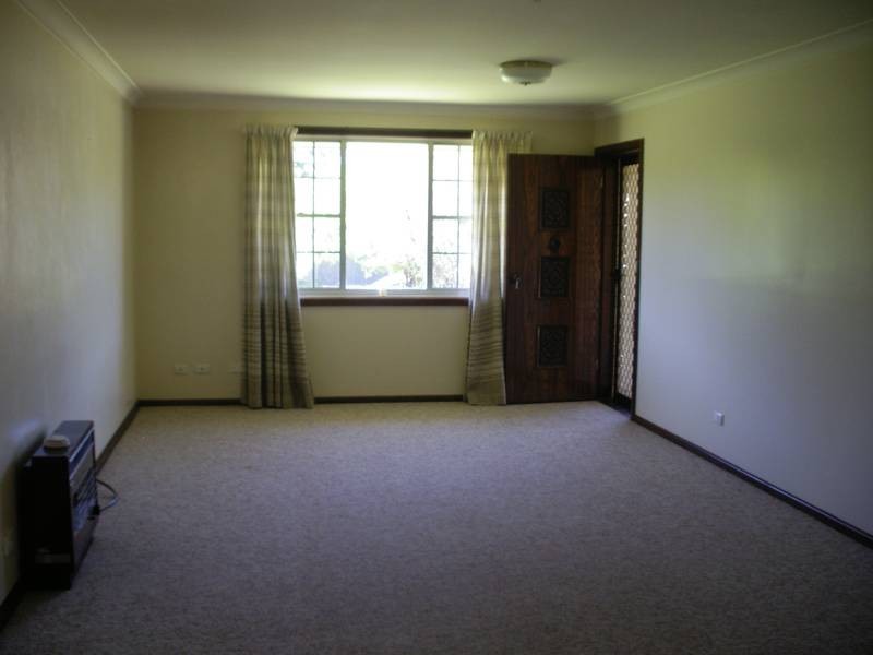2/26 PROCTOR STREET, Armidale NSW 2350