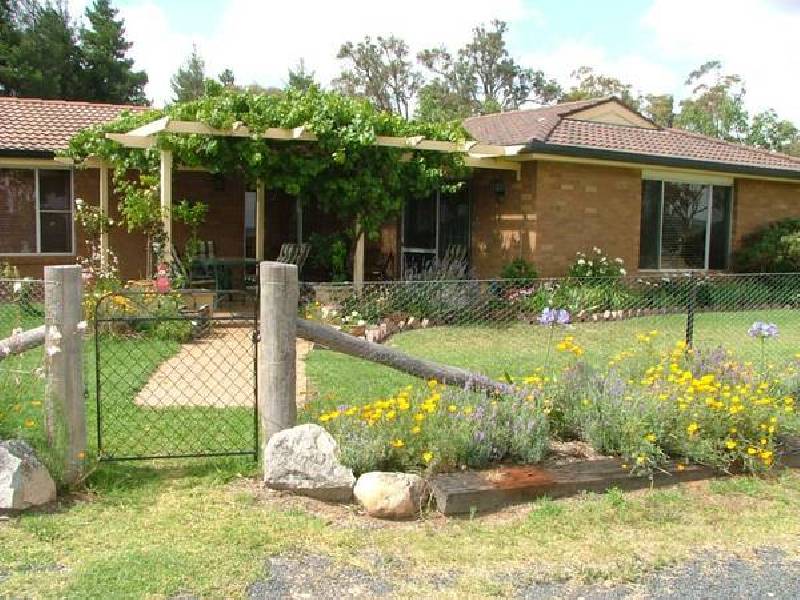 Castledoyle Road, Armidale NSW 2350