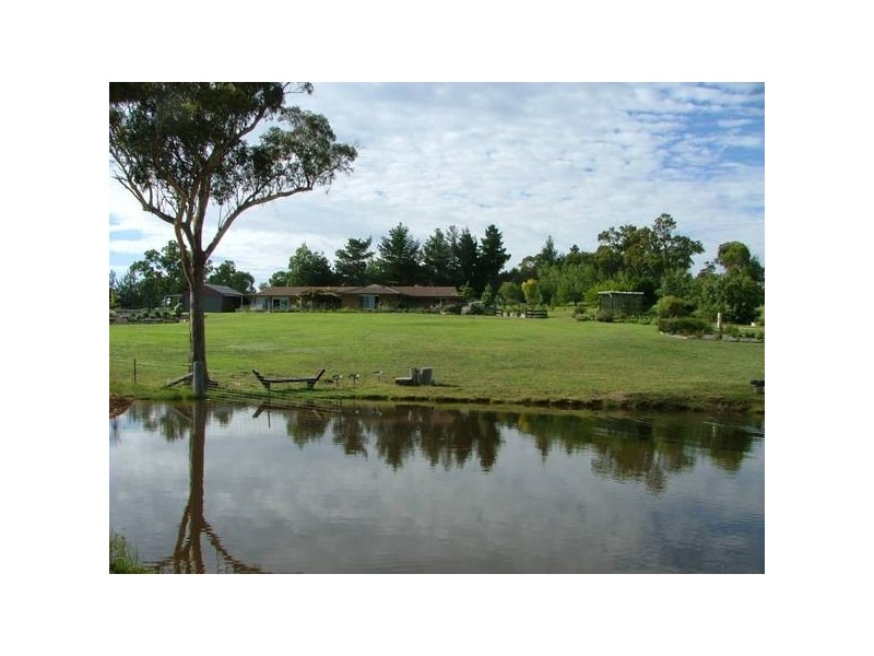 Castledoyle Road, Armidale NSW 2350