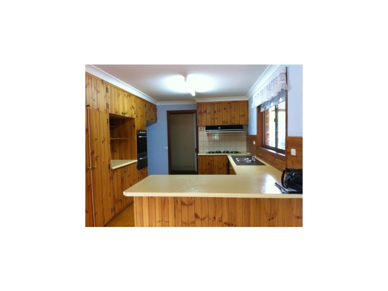 2 Stewart Crescent, Armidale NSW 2350