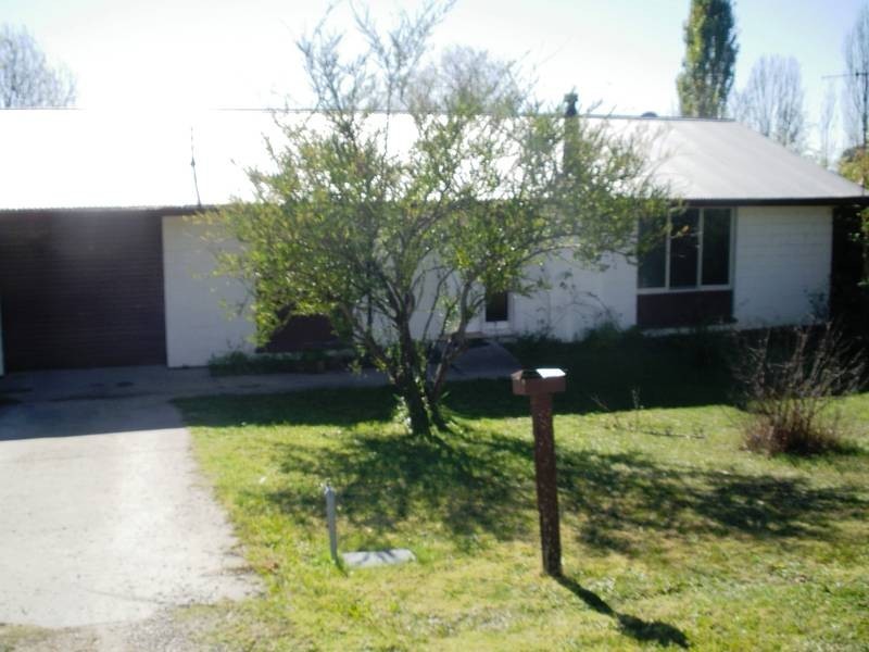 37 GALLOWAY STREET, Armidale NSW 2350