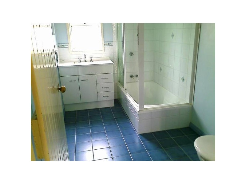 ENMORE ROAD, Armidale NSW 2350