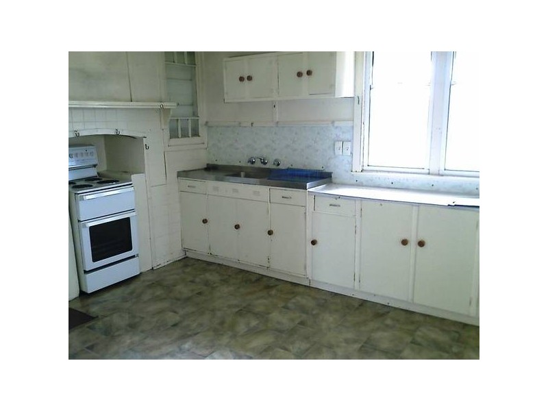 ENMORE ROAD, Armidale NSW 2350