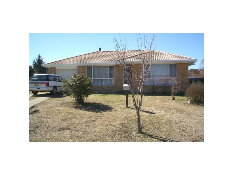6 Centennial Close, Armidale NSW 2350
