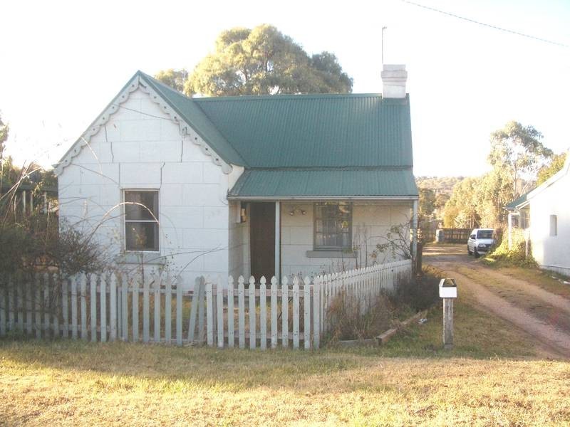 195 BROWN STREET, Armidale NSW 2350