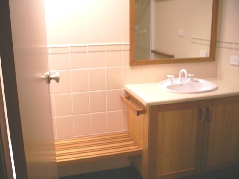 7B FIONA PLACE, Armidale NSW 2350