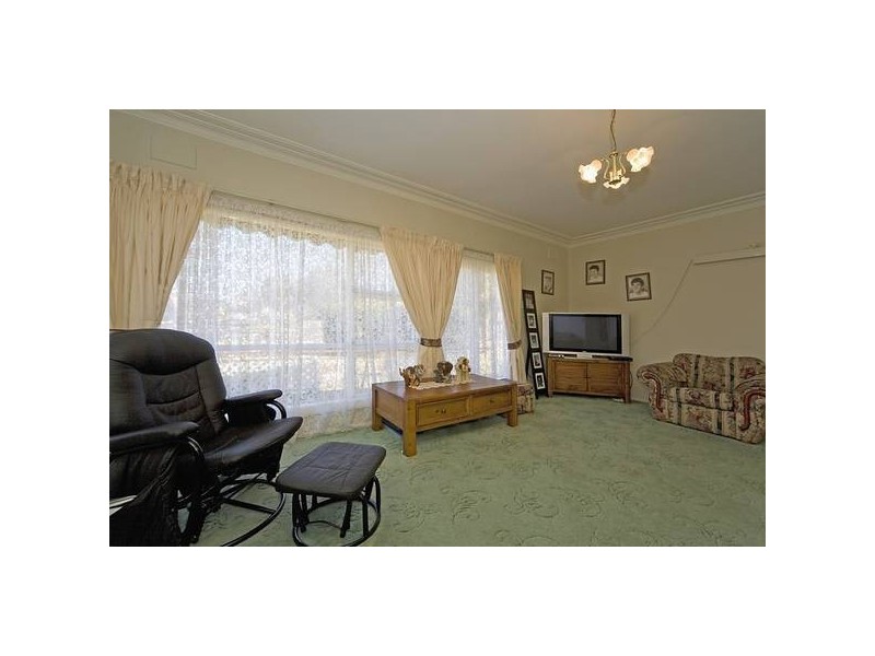Erskine Street, Armidale NSW 2350