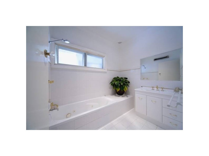 Erskine Street, Armidale NSW 2350