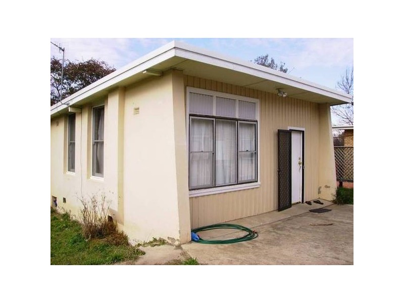 9 Merinda Place, Armidale NSW 2350