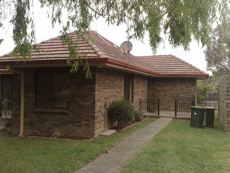 2/38 CHESTNUT AVENUE, Armidale NSW 2350