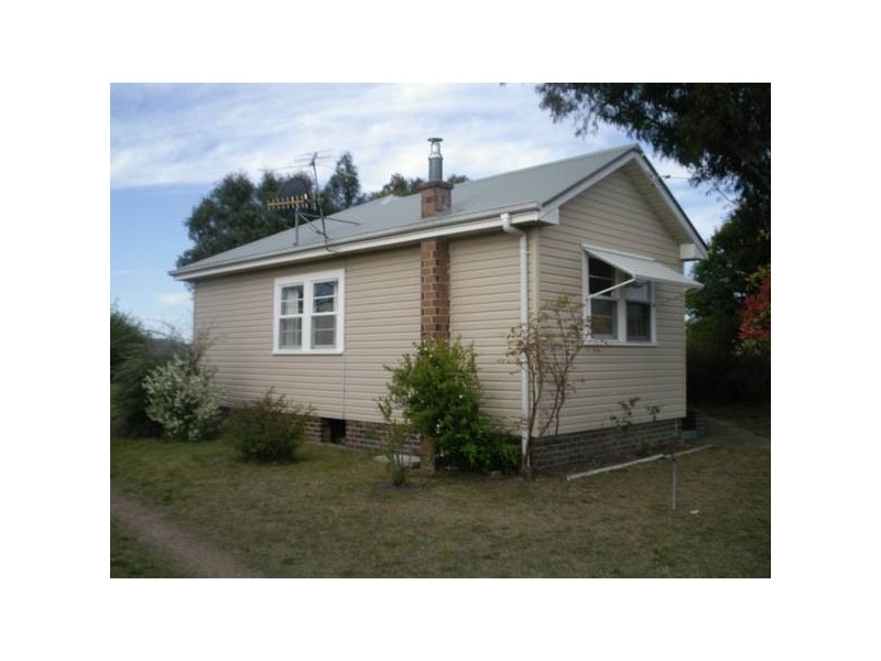 49 Mossman Street, Armidale NSW 2350