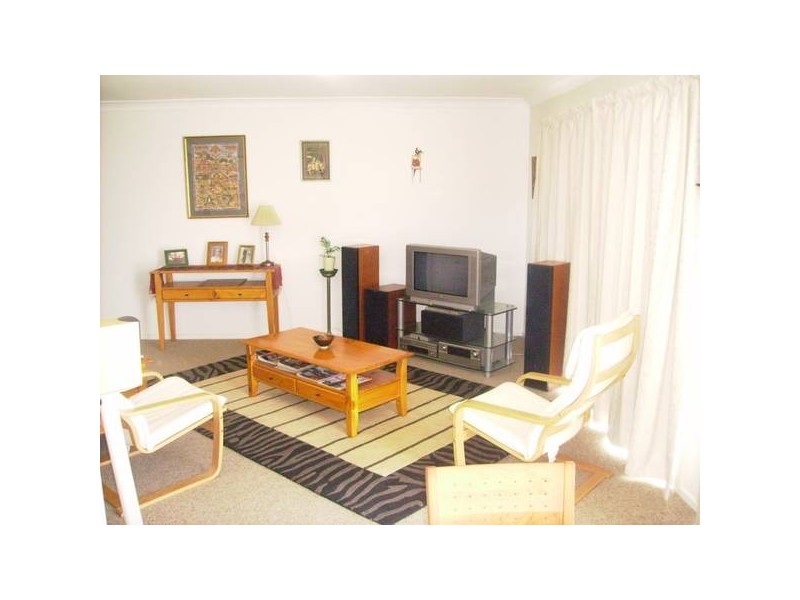2/24 Samuelson Crescent, Armidale NSW 2350