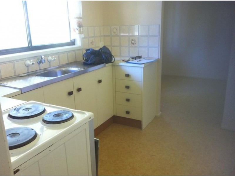 35 WHITE AVENUE, Armidale NSW 2350