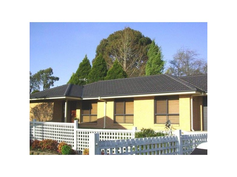 9 Baird Place, Armidale NSW 2350