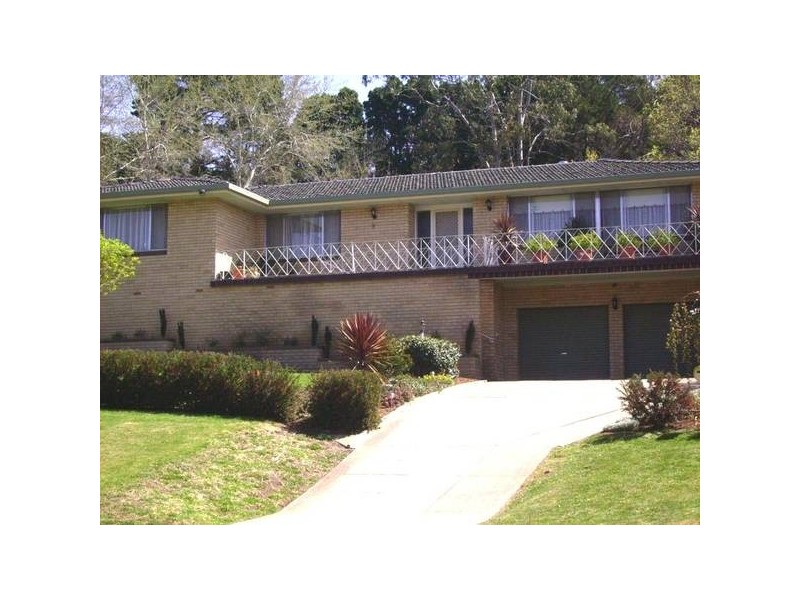 19 Campion Parade, Armidale NSW 2350