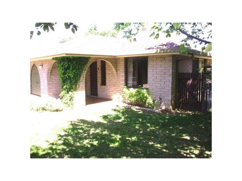 18 Crest Road, Armidale NSW 2350