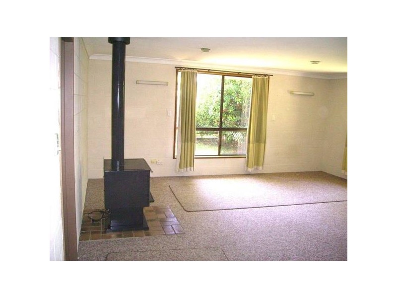 18 Crest Road, Armidale NSW 2350