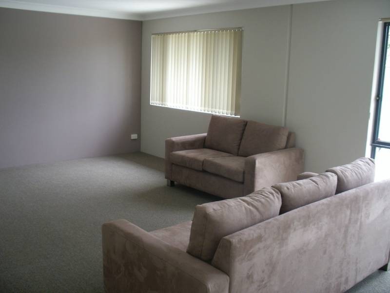 1/6 Grills Place, Armidale NSW 2350