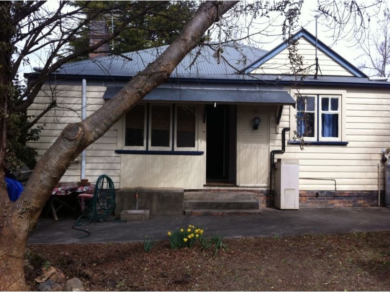 2/207 Dumaresq Street, Armidale NSW 2350