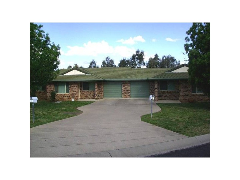 2 Glendower Close, Armidale NSW 2350