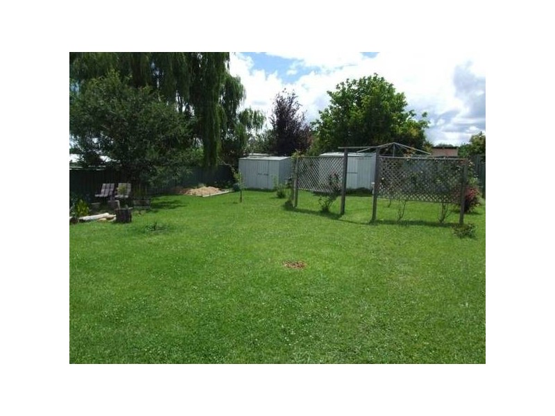 32 Kennedy Street, Armidale NSW 2350