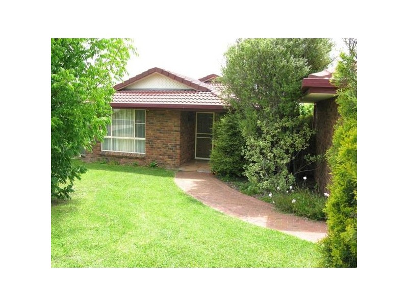 63 MacDonald Drive, Armidale NSW 2350