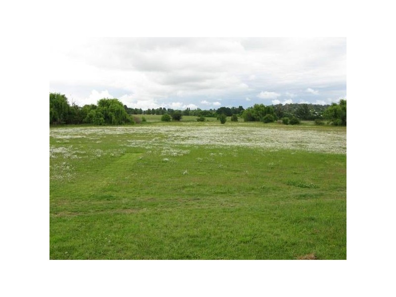 63 MacDonald Drive, Armidale NSW 2350