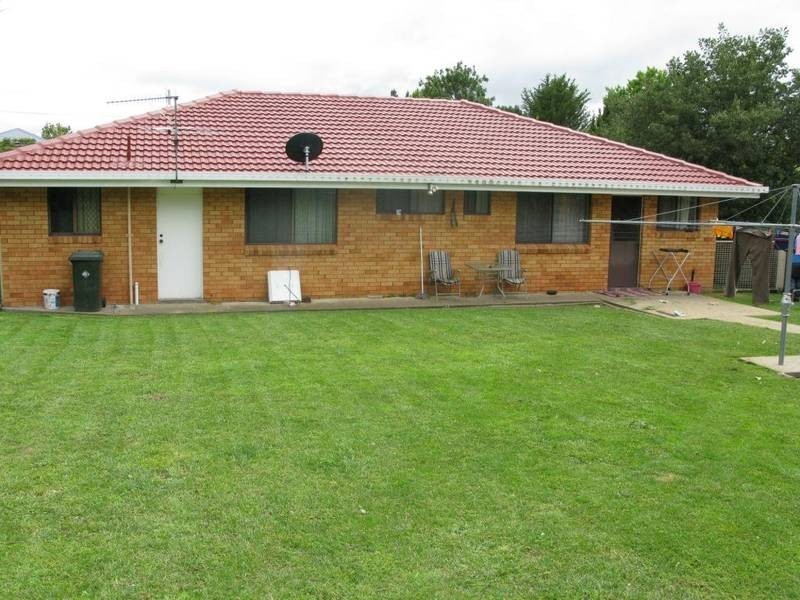 16 Kuranda Avenue, Armidale NSW 2350