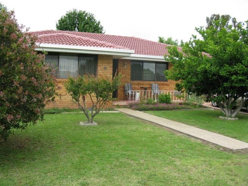 16 Kuranda Avenue, Armidale NSW 2350