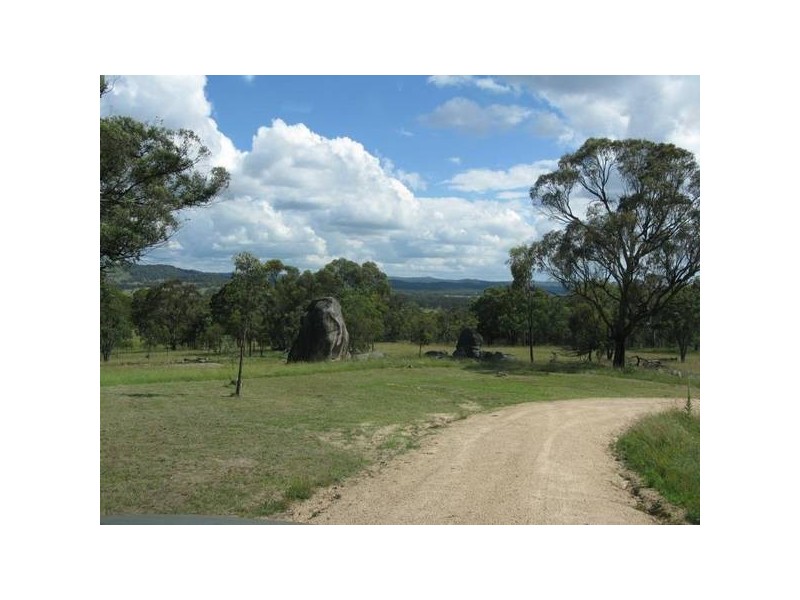1666 Kingstown Road, Uralla NSW 2358