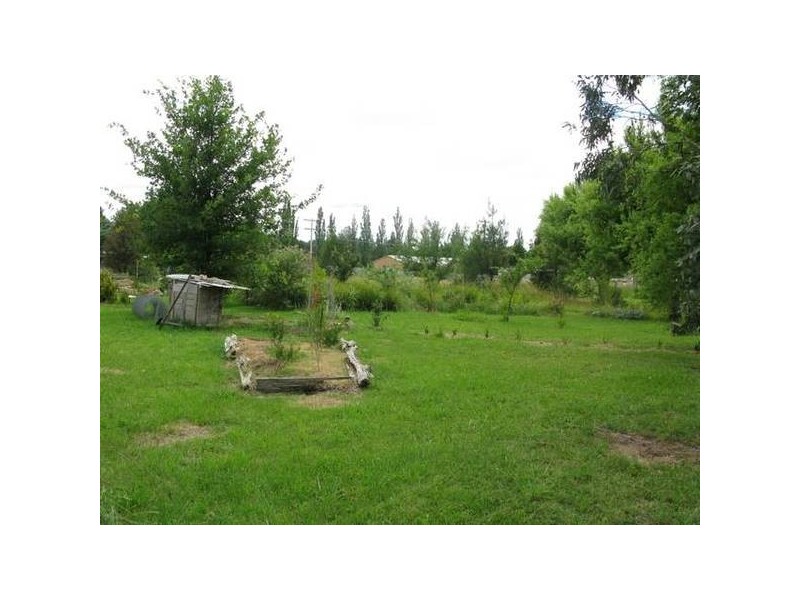 33A BROWN STREET, Armidale NSW 2350