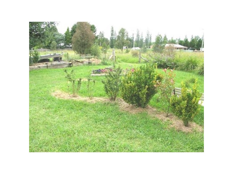 33A BROWN STREET, Armidale NSW 2350