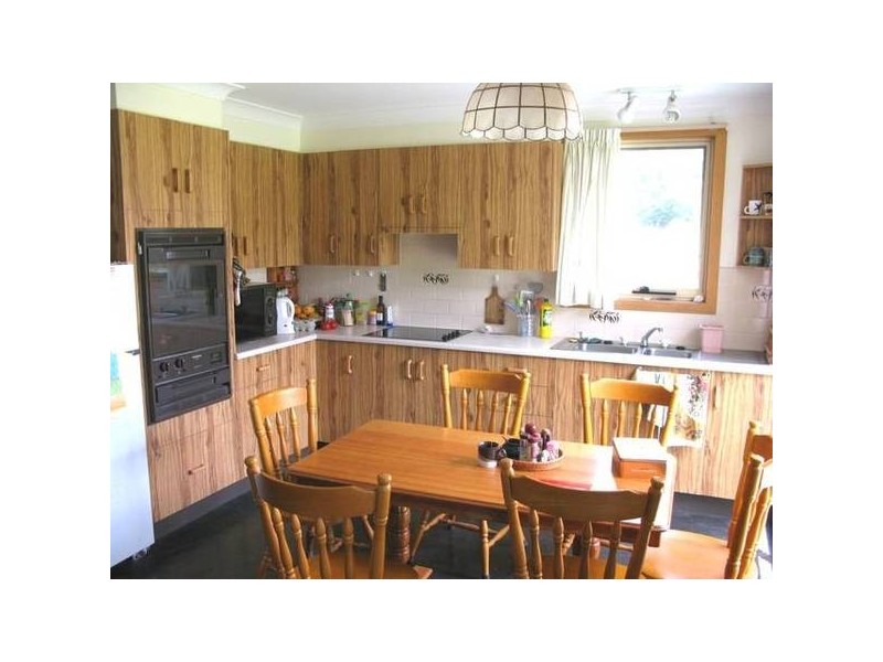 33A BROWN STREET, Armidale NSW 2350