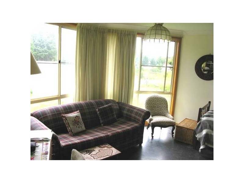 33A BROWN STREET, Armidale NSW 2350