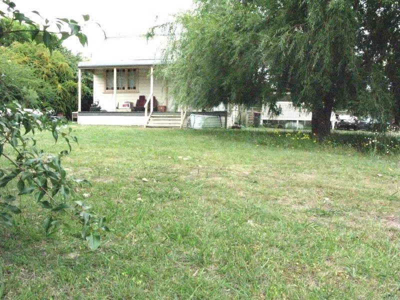 10 Samuelson Cres, Armidale NSW 2350