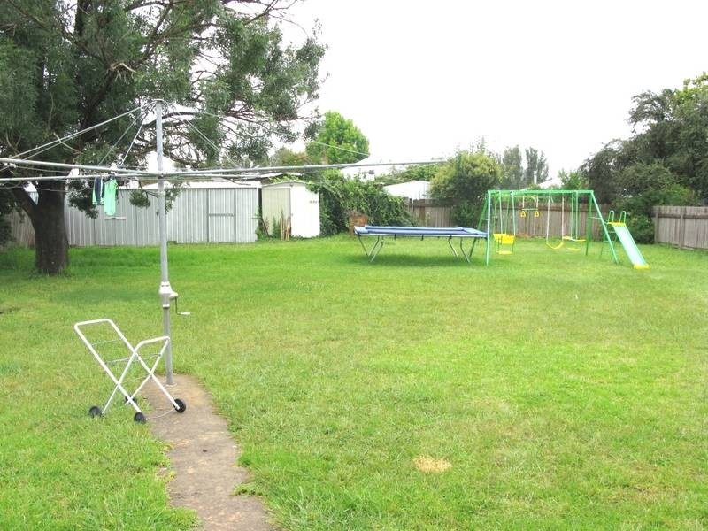 9 Enid Street, Armidale NSW 2350