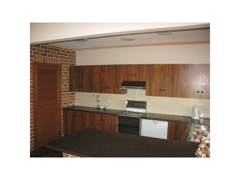 2/137 Brown Street, Armidale NSW 2350