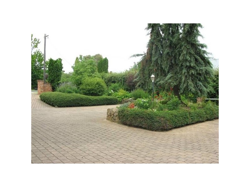 2/137 Brown Street, Armidale NSW 2350