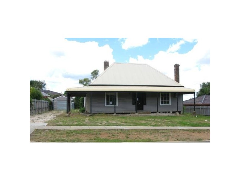 7 Taylor Street, Armidale NSW 2350