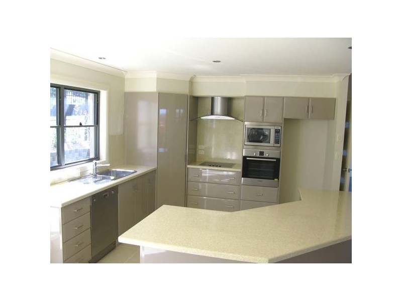 2 Illallangi Close, Armidale NSW 2350