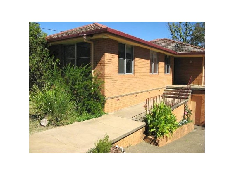 8 Proctor Street, Armidale NSW 2350