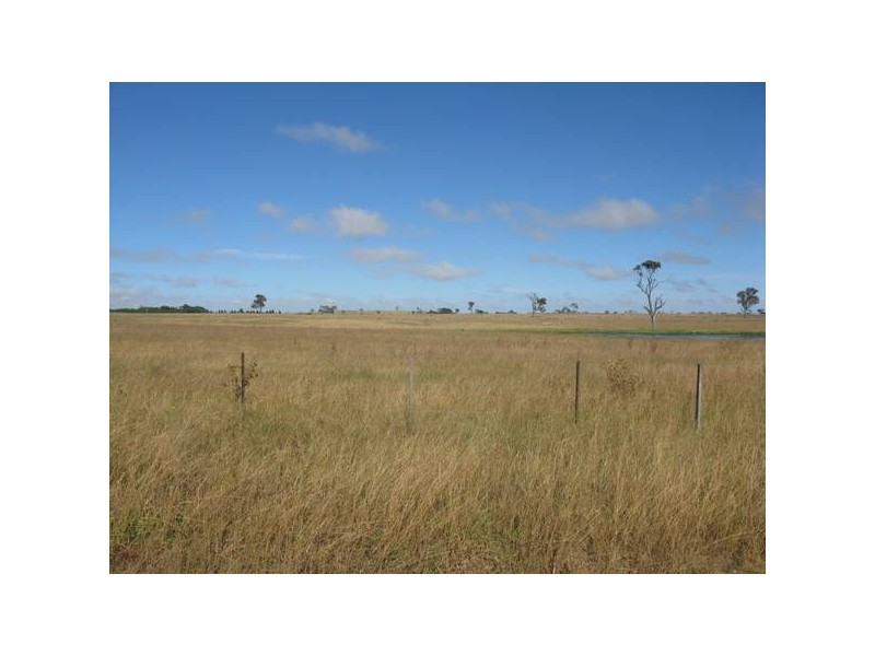 135 Black Lane, Armidale NSW 2350