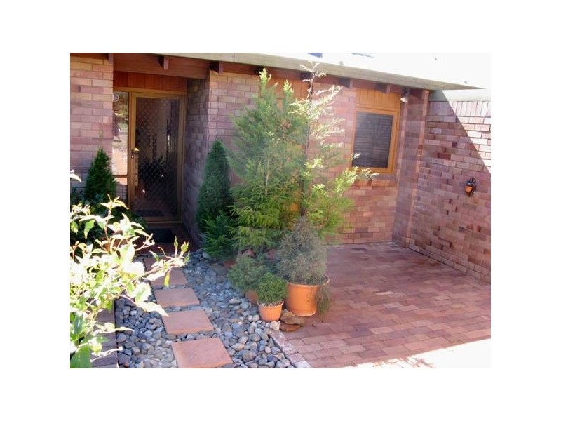 1/9 Sunset Avenue, Armidale NSW 2350