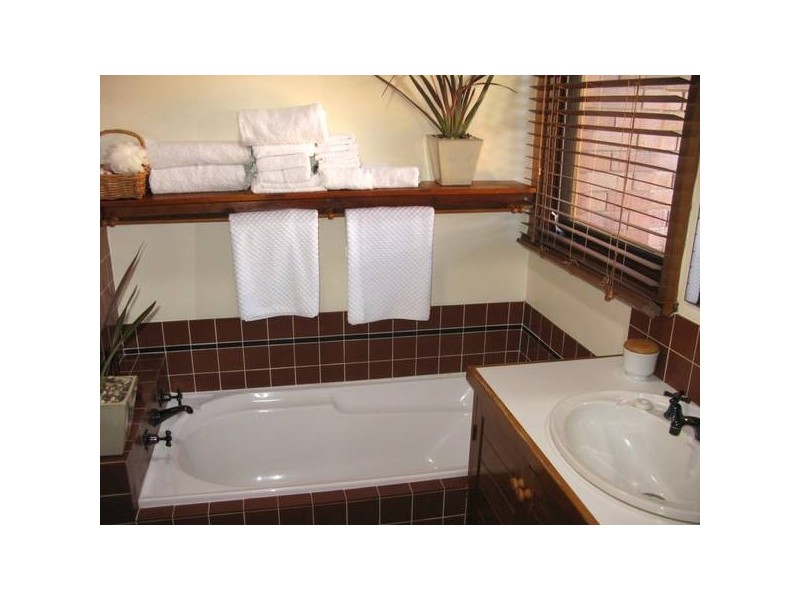 1/9 Sunset Avenue, Armidale NSW 2350