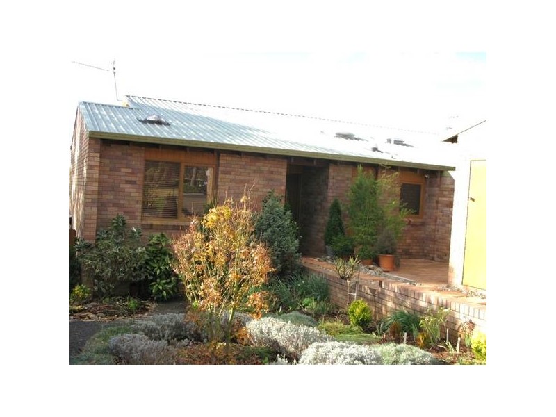 1/9 Sunset Avenue, Armidale NSW 2350