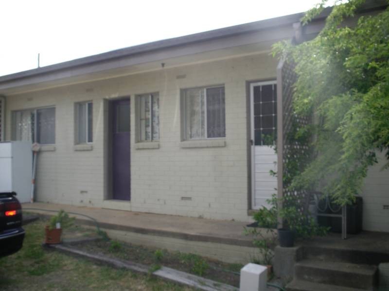 2/5 Belle Avenue, Armidale NSW 2350